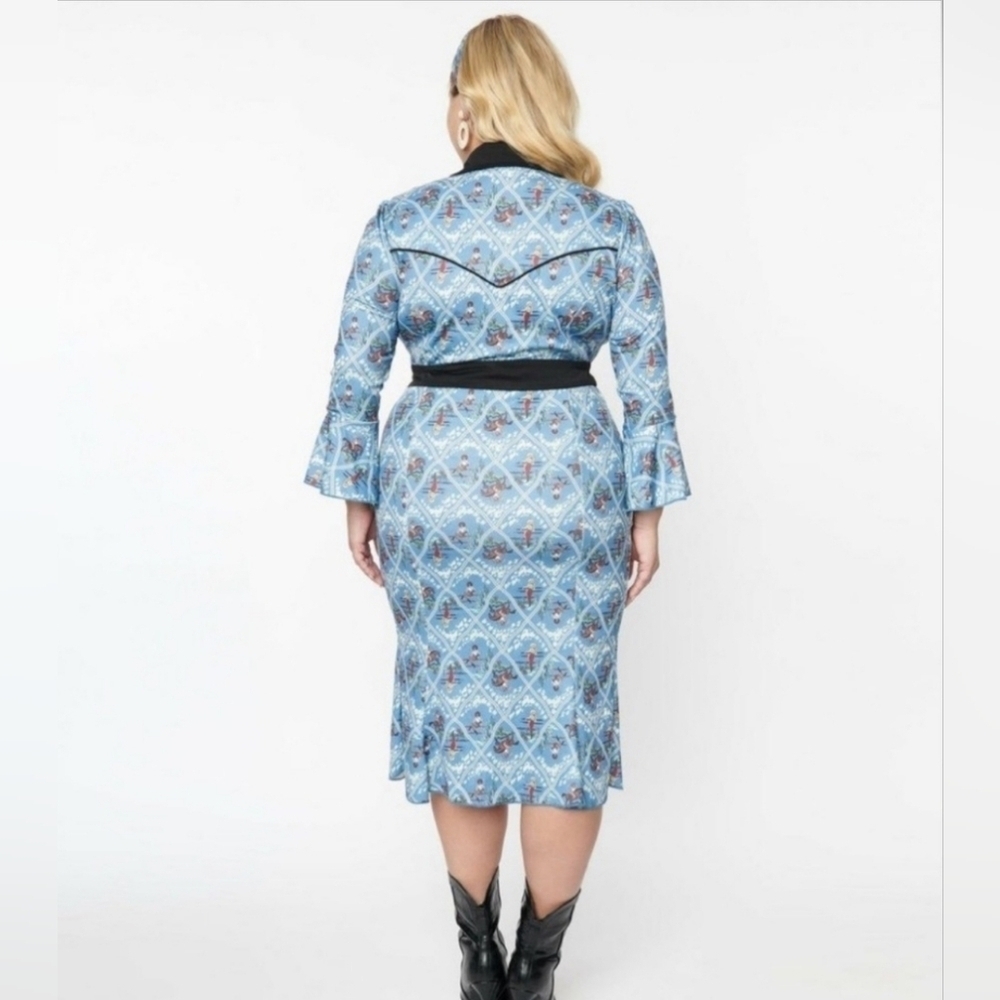 Unique Vintage Blue Western Pin-Up Print Wiggle Dress. NWT - Picture 2 of 7